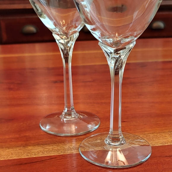 Libbey 'Rooster' Wine Glasses - Picture 6 of 9